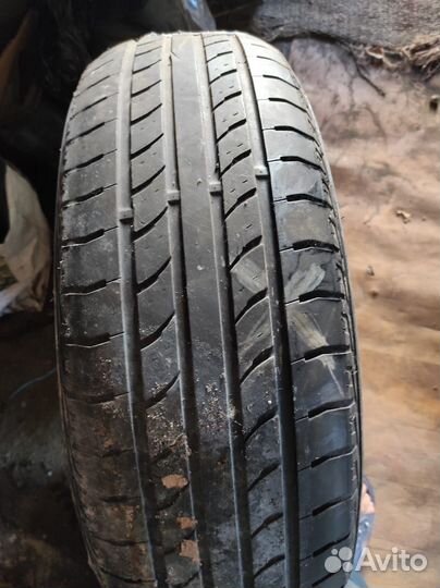 Nexen Roadian 541 235/75 R16 108