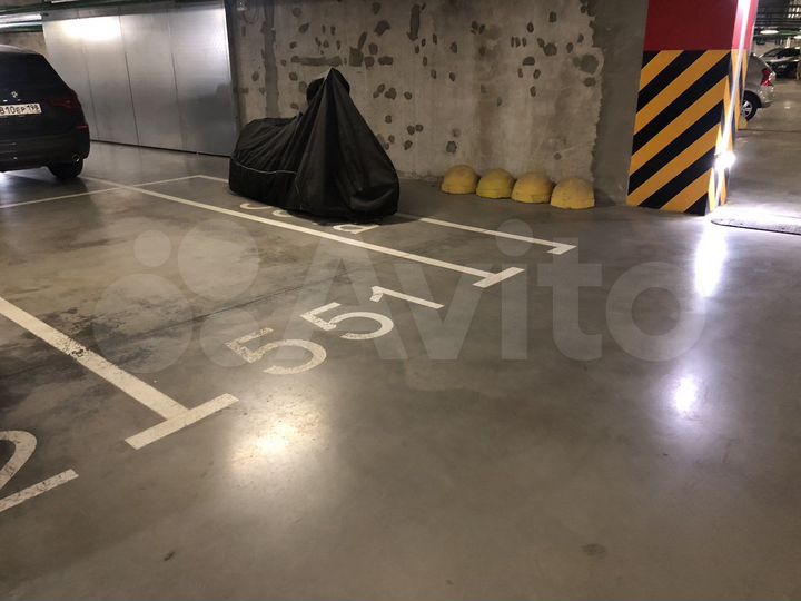 Машиноместо, 20 м²