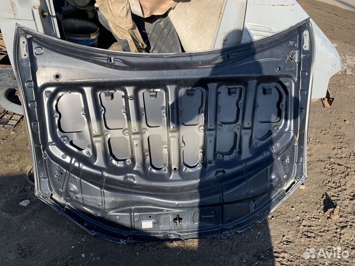 Капот на toyota camry 55