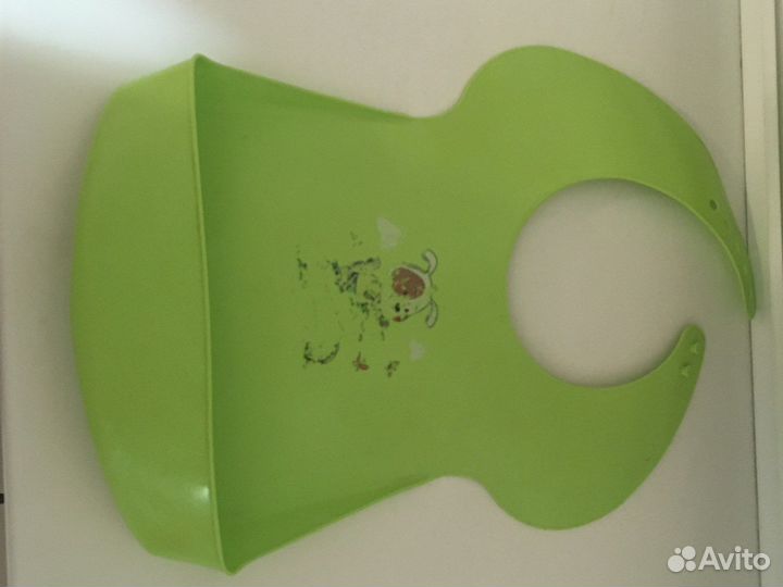 Слюнявчик, нагрудник