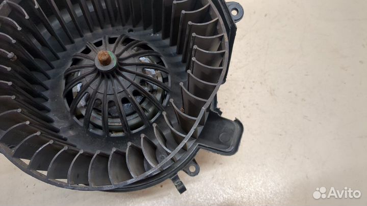 Двигатель отопителя Opel Zafira A, 1995