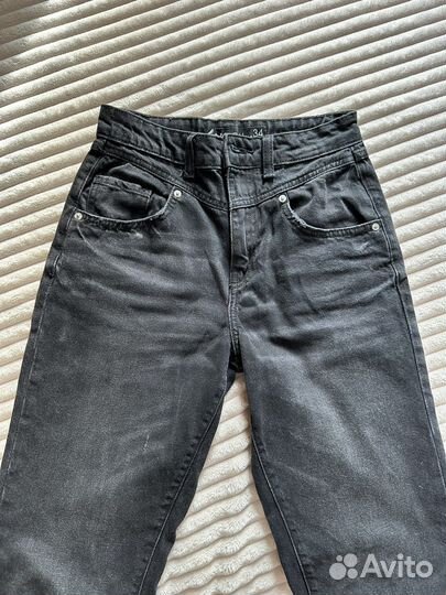 Джинсы женские