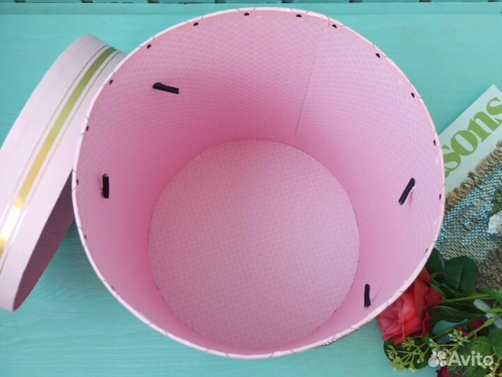 Коробка подарочная круглая для цветов для хранения