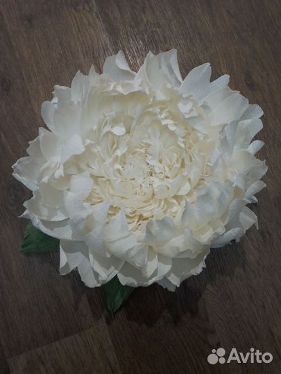 Цветы. Пион из гофрированной бумаги настенный