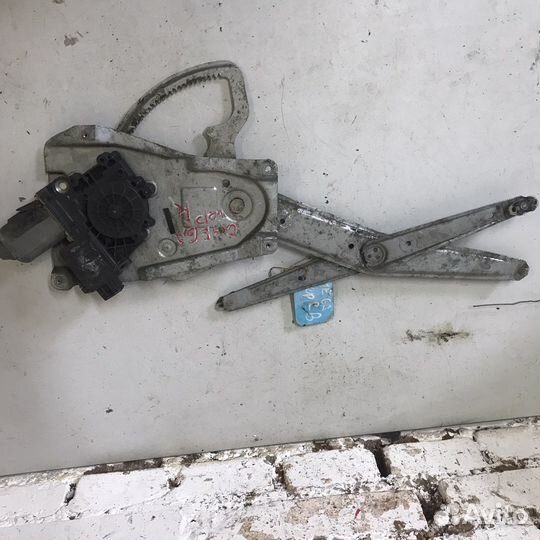 Стеклоподъемник Opel Omega B