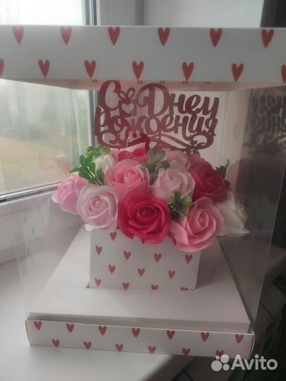 Цветы в коробке с подсветкой