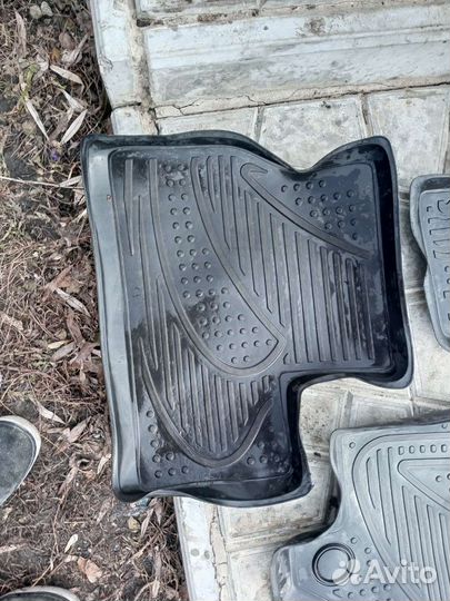 Автомобильные коврики LADA granta