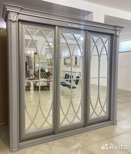 Шкаф купе с зеркалами