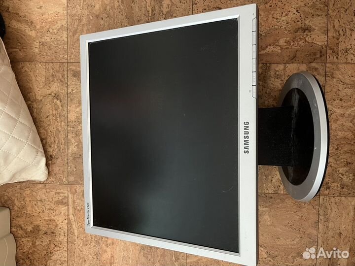 Монитор Samsung syncmaster 713n