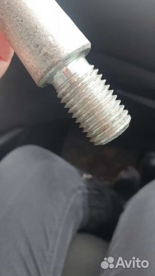 Буксировочный крюк Mitsubishi Lancer 10