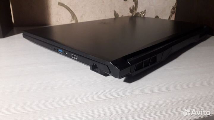 Игровой ноутбук MSI Katana GF76
