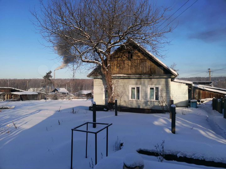 Дом 62 м² на участке 12 га