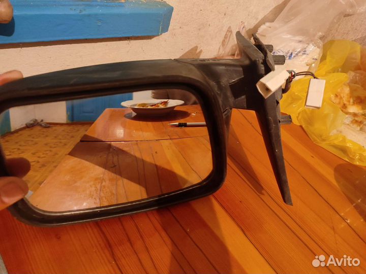 Зеркало левый Приору