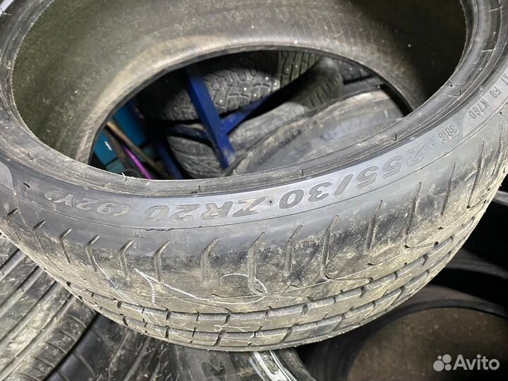 Pirelli P Zero 255/30 R20 92Y