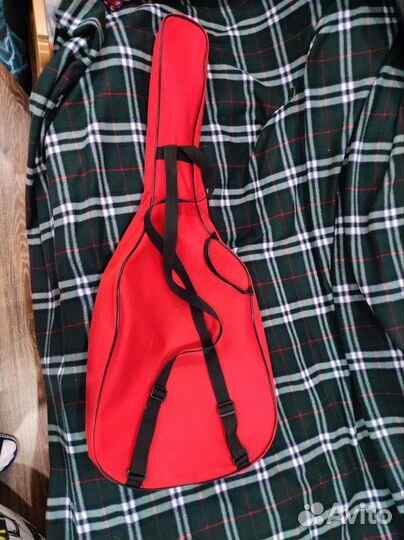 Чехол на гитару+ новые струны