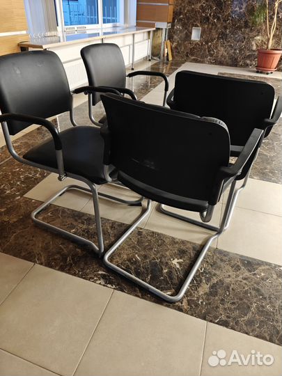 Стулья для офиса