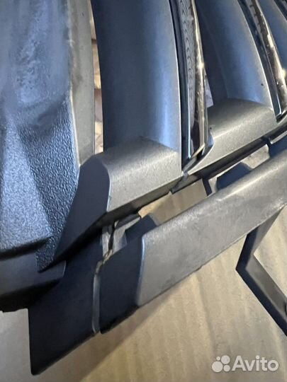 Решетка радиатора toyota rav 4