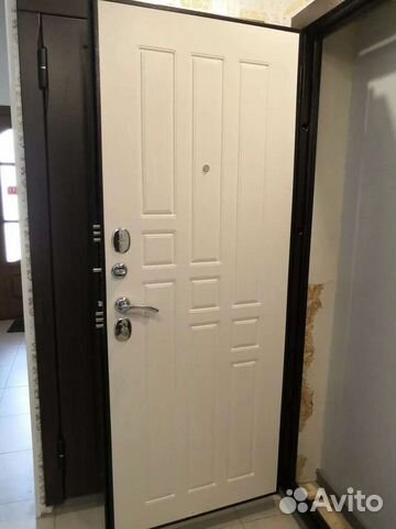 Дверь входная металлическая