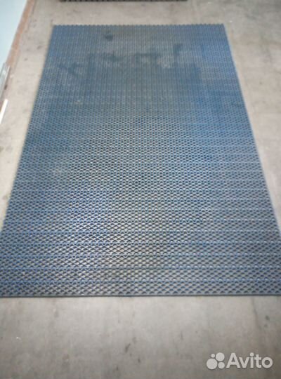 Коврик резиновый грязезащитный