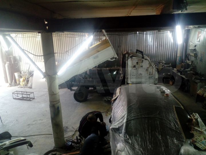 Гараж, > 30 м²