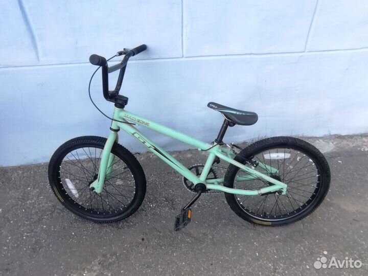 Велосипед GT mach one expert 20