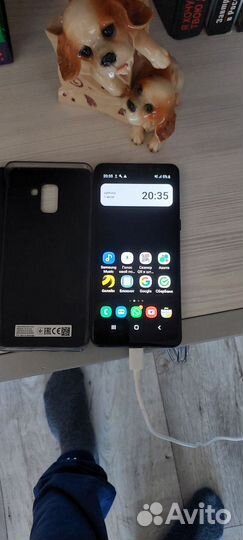 Samsung Galaxy A8+, 4/32 ГБ