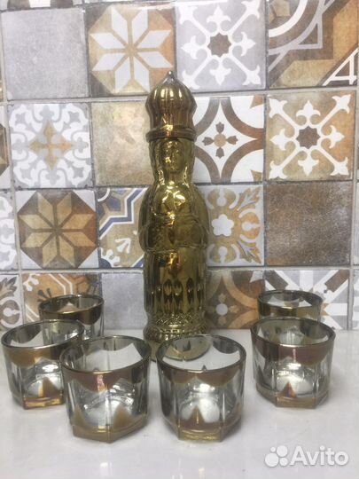 Подарочный набор рюмок с пепельницей