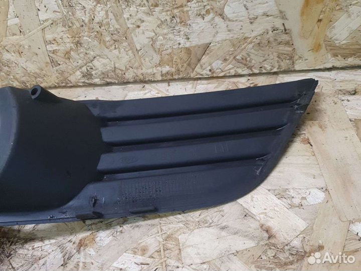 Решетка в бампер левая форд фокус 2