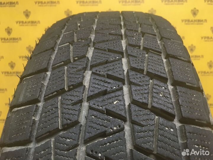 Bridgestone Blizzak DM-V1 205/70 R15 96R