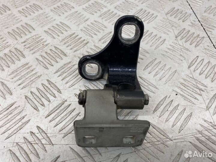 Б/У петля двери задний правый Land Rover Range