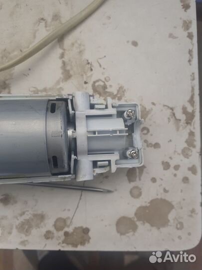 Мотор ручного блендера philips HR 1362