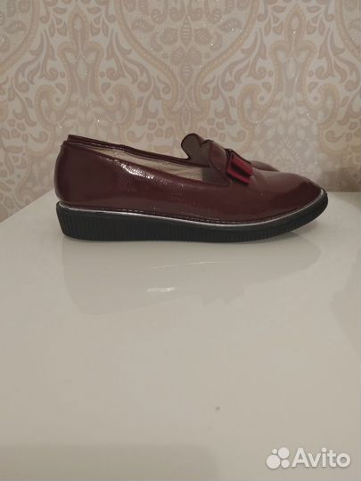 Лоферы для девочки 34