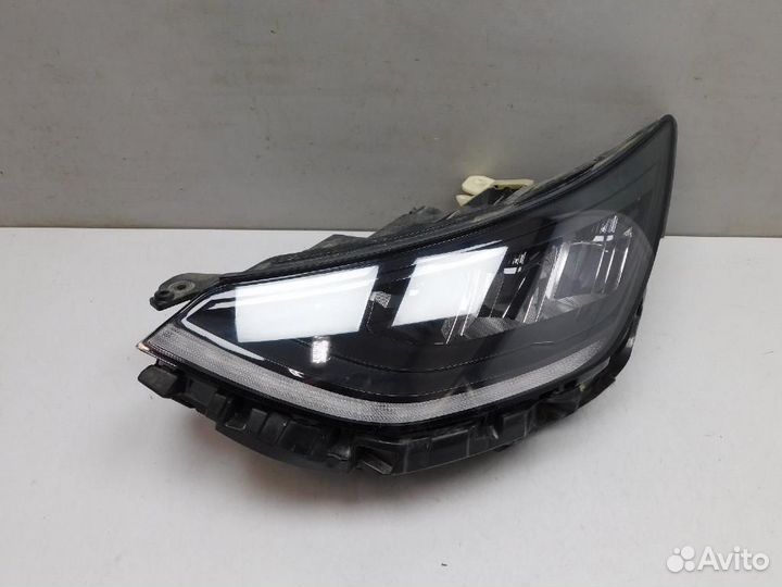 Фара левая Hyundai Sonata