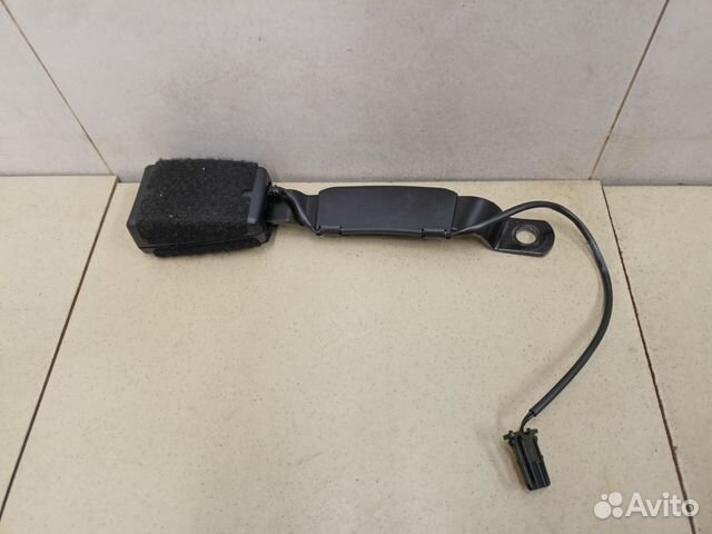 Ответная часть ремня безопасности A1 2010