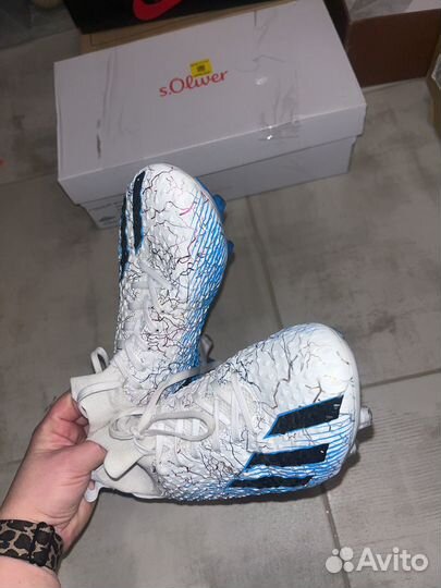 Футбольные бутсы