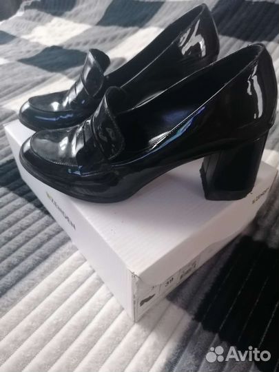 Туфли женские 39 размер классические черные