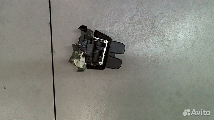 Замок багажника Audi Q5, 2009