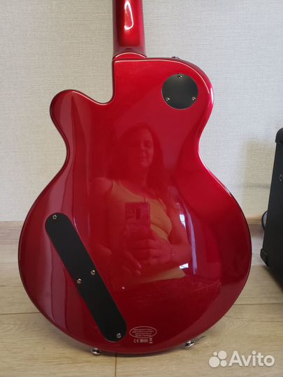 Электрогитара Yamaha AES420 с комбиком (отдельно)