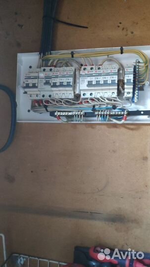 Электрик электромонтажник услуги