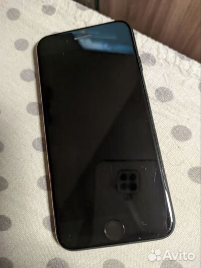 iPhone 7, 32 ГБ