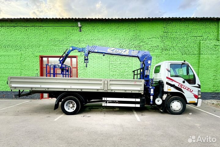 Isuzu NQR75 с КМУ, 2010