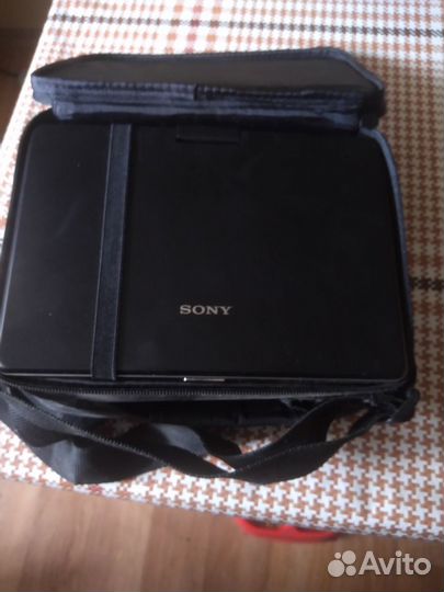 Портативный dvd проигрыватель Sony
