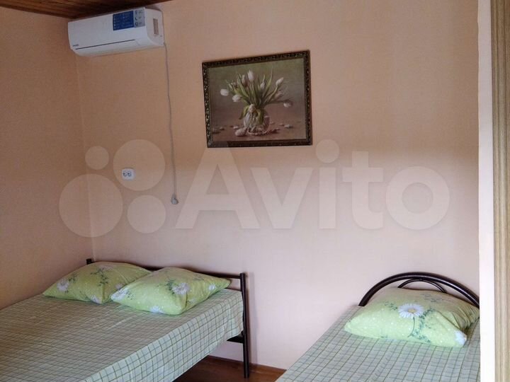 Комната 15 м² в 1-к., 1/2 эт.