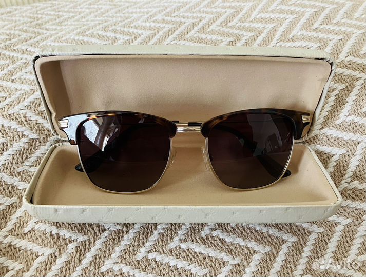 Солнцезащитные очки H.I.S