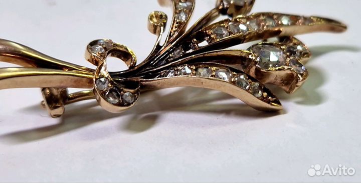 Золотая брошь с бриллиантами. Царская Россия