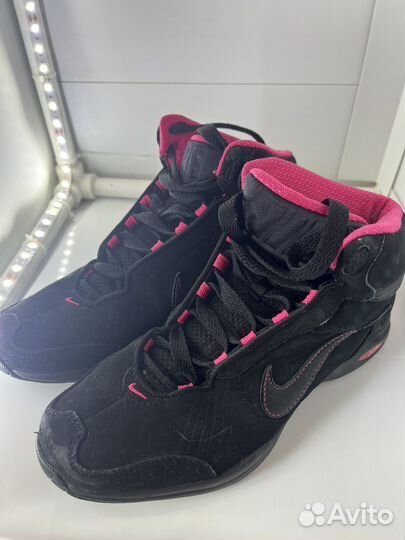 Кроссовки женские nike