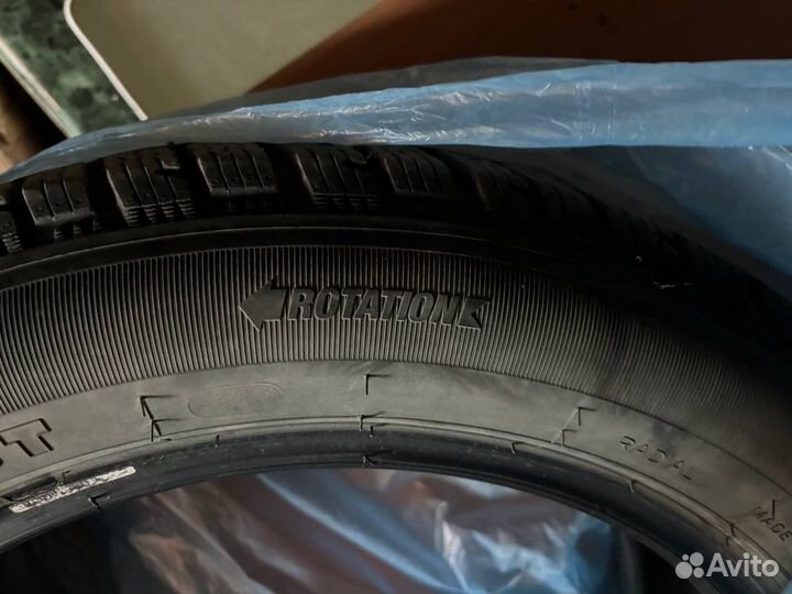 Tigar Ice 215/55 R17 98T