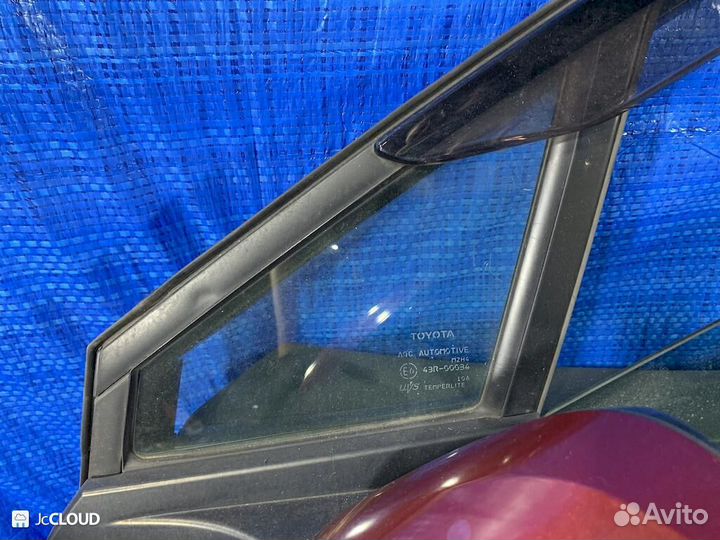Стекло двери на toyota C-HR ZYX10 2zrfxe