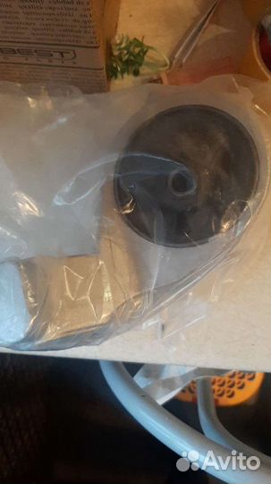 Подушка двигателя mitsubishi galant,dodge stratus