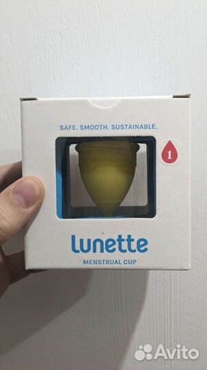 Менструальная чаша Lunette